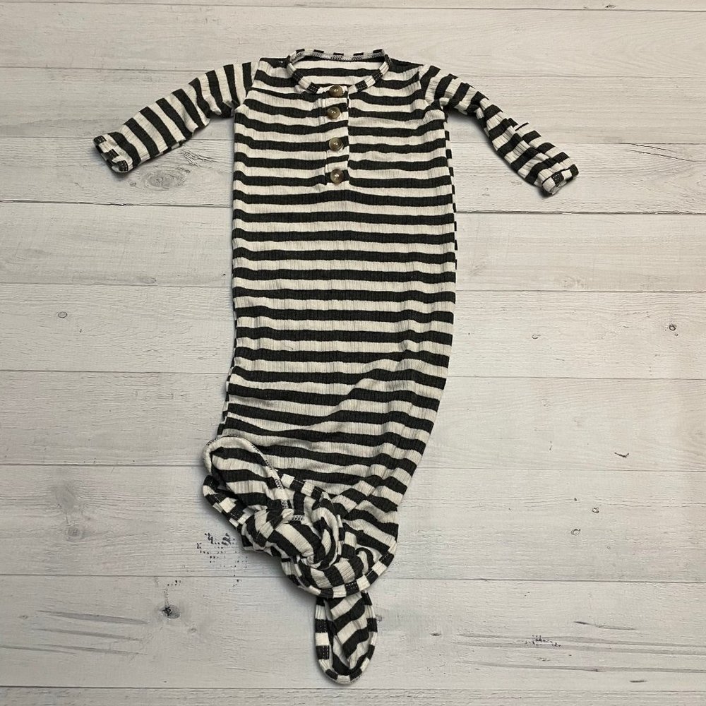 Lou Lou & company ribbed knotted gown